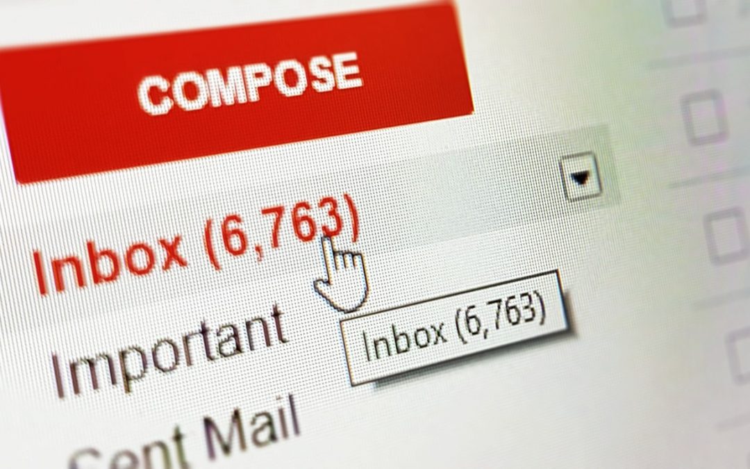 Wyciek maili – jak się przed tym ochronić?